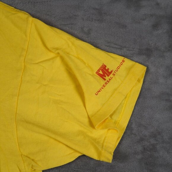 Universal Yellow Short Sleeve Tee with Graphic Design - Picture 3 of 7